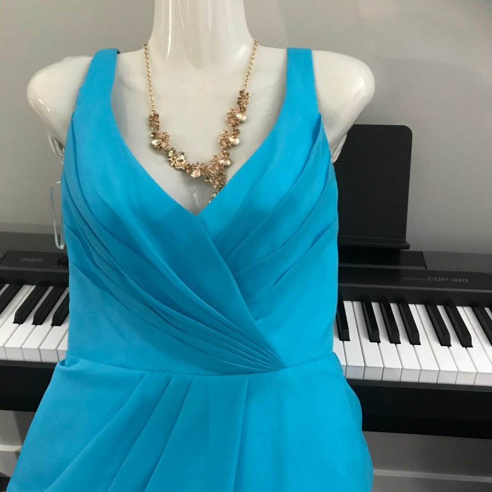 Dress - Picture 3 of 5